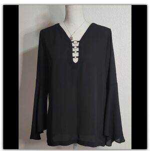 Rock & Republic bell sleeve top size medium